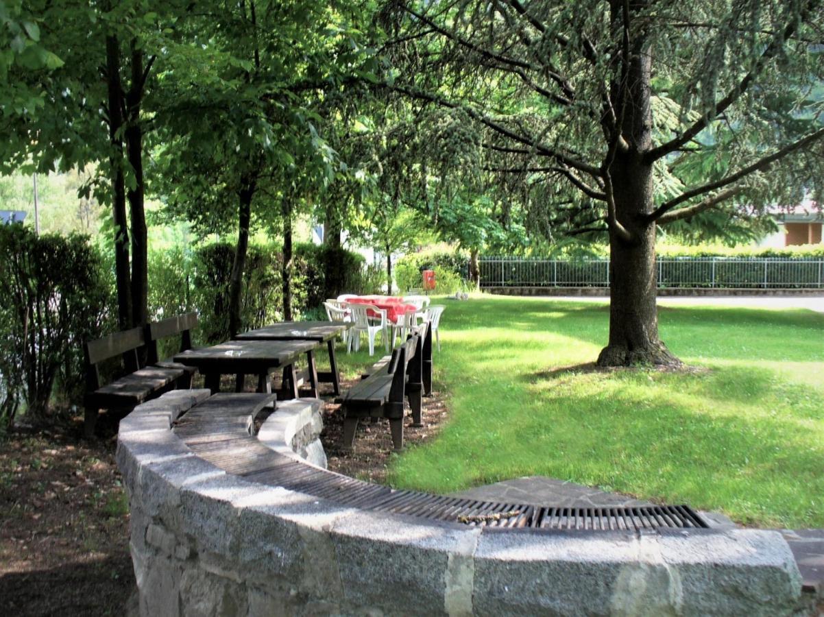 Residence Catullo Bezzecca Bagian luar foto