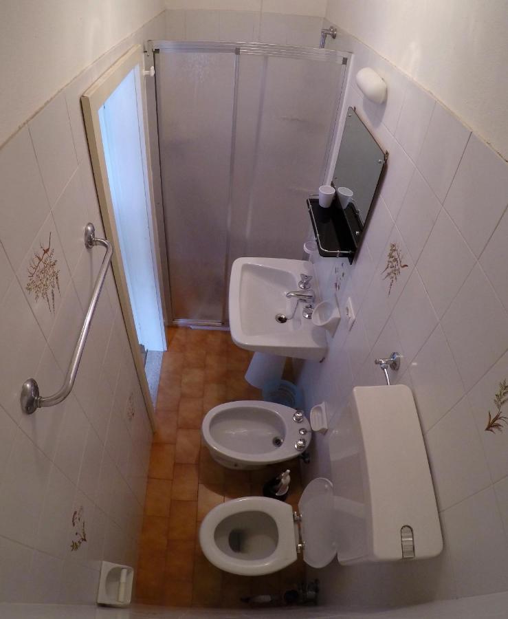 Residence Catullo Bezzecca Bagian luar foto