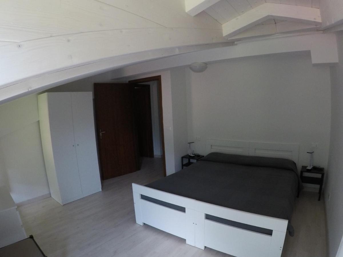 Residence Catullo Bezzecca Bagian luar foto