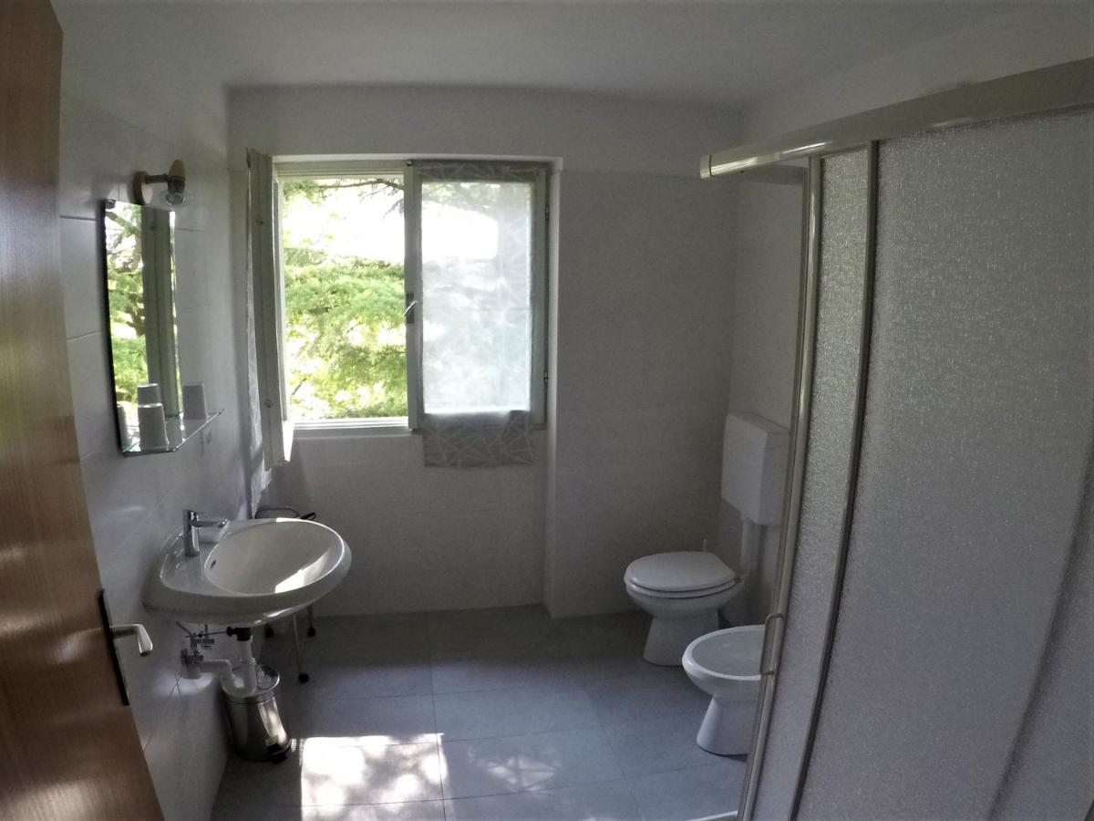 Residence Catullo Bezzecca Bagian luar foto